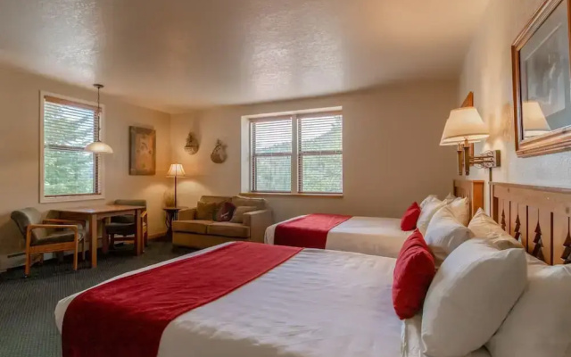 Deluxe Quadruple room with mountain view