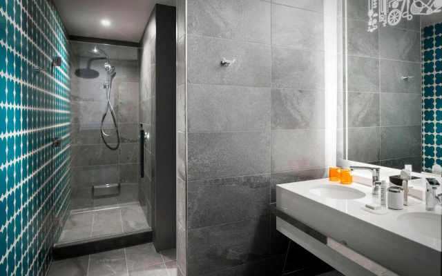 Standard Double room with balcony and with partial view