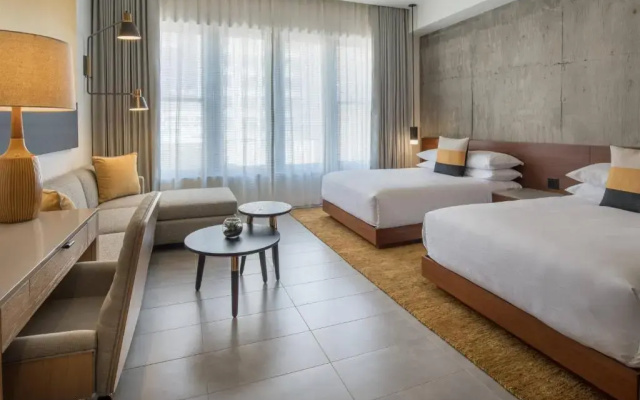 Premium Twin room with city view