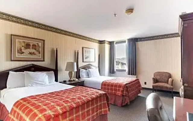 Deluxe Quadruple room