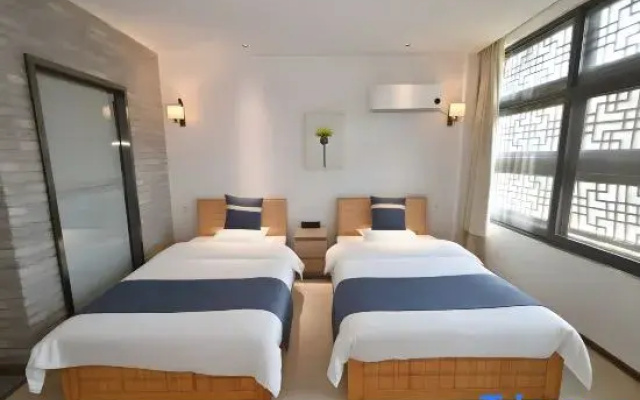 Standard room with balcony
