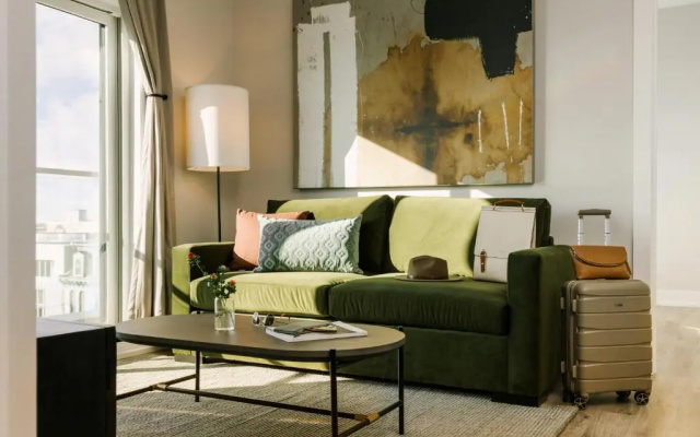 Deluxe Apartment