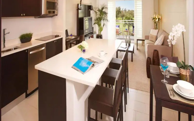 3 Bedrooms Villa with balcony
