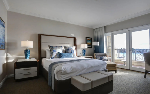 1 Bedroom Suite with bay view