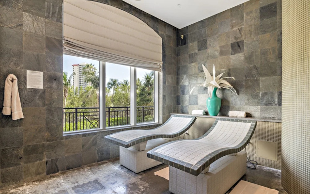 2 Bedrooms Premium Quadruple room with balcony and with ocean view