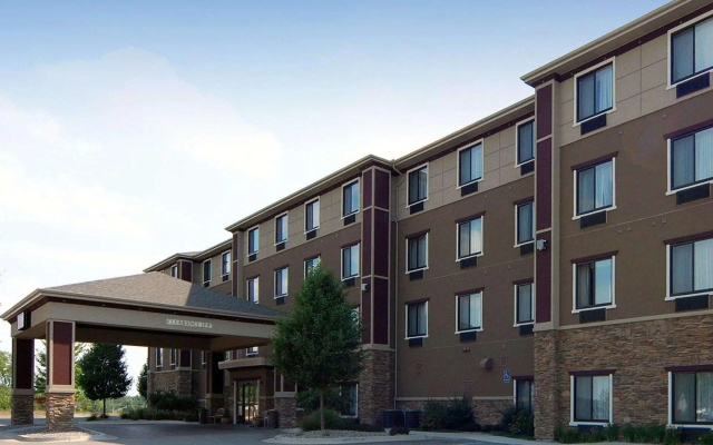 1 Bedroom Quadruple Suite