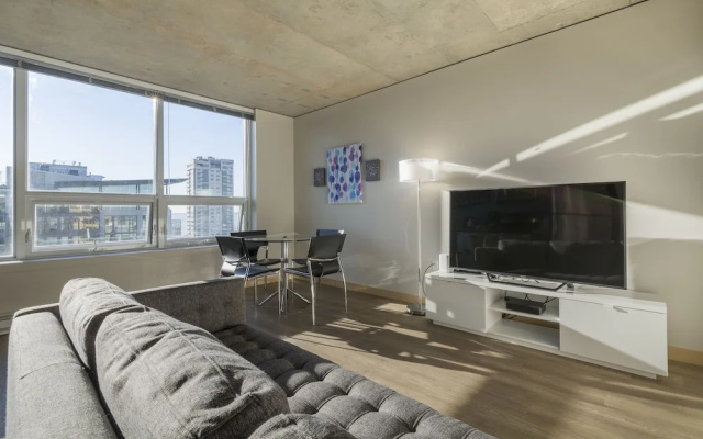 1 Bedroom Business room with city view