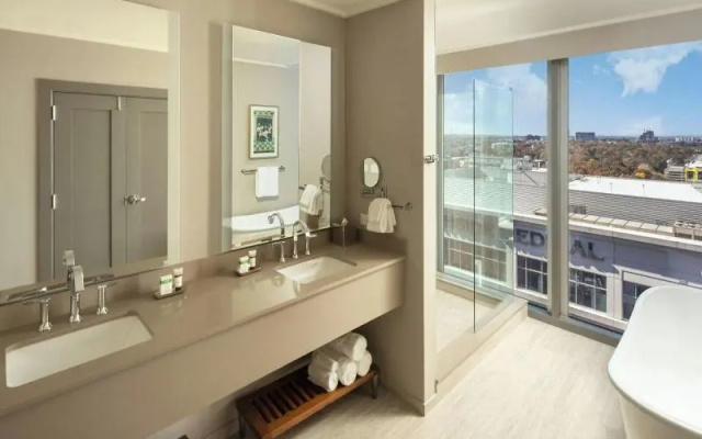 Presidential Suite with view