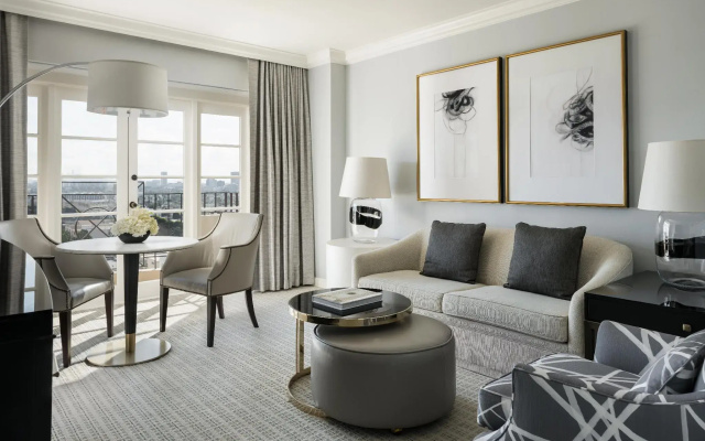 Hollywood Double Suite