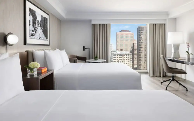 Quadruple room with city view