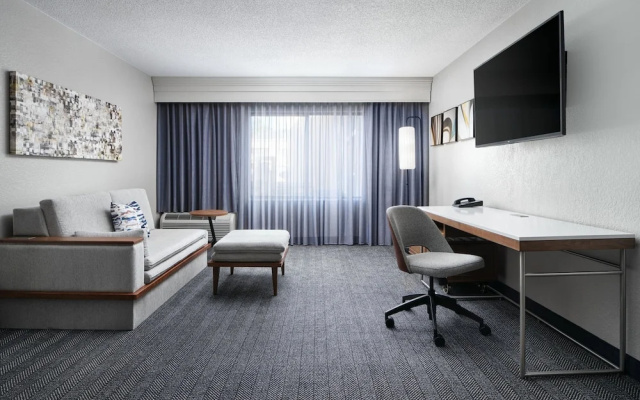 1 Bedroom Suite