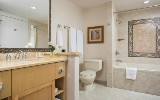1 Bedroom Deluxe Double Suite