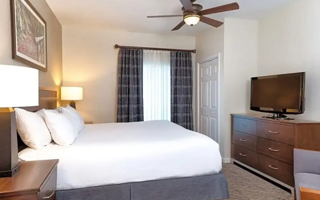 2 Bedrooms Suite