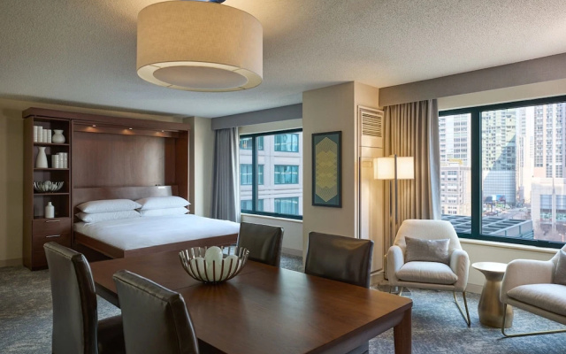 1 Bedroom Suite