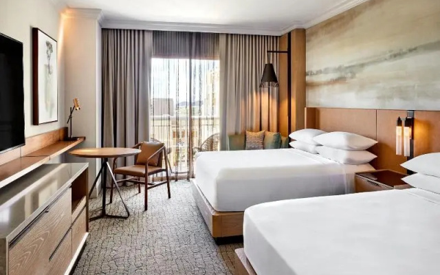 Standard Quadruple room with view
