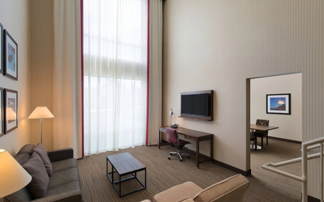 1 Bedroom Suite