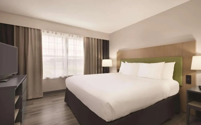 1 Bedroom Suite