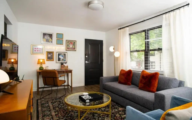 1 Bedroom Apartment