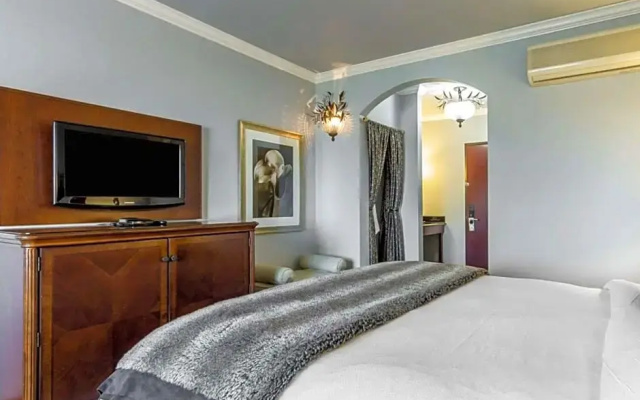 Double Suite