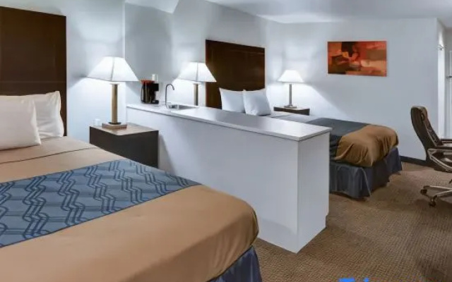 Quadruple Suite