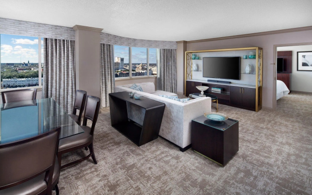 1 Bedroom Double Suite