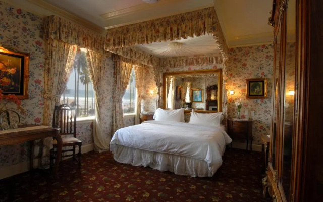 Standard Double room with sea view