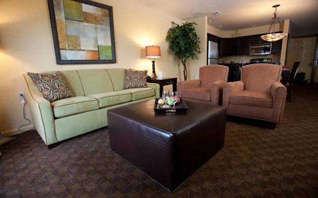 2 Bedrooms Apartment