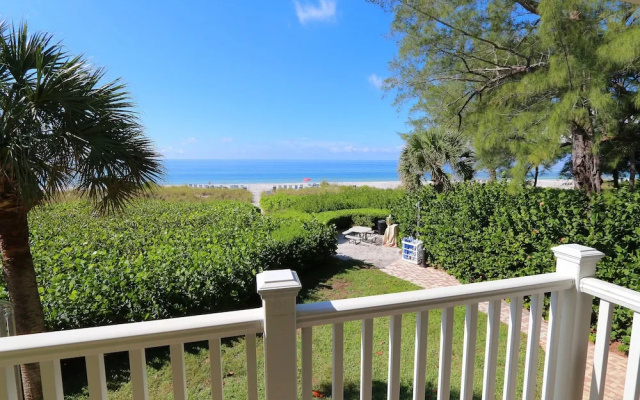 2 Bedrooms Standard room beachfront