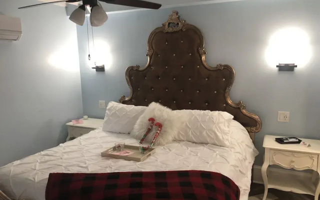 Economy room