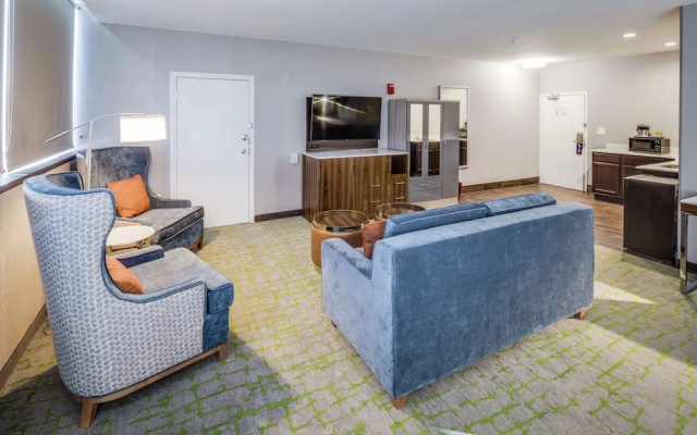 Quadruple Suite with city view