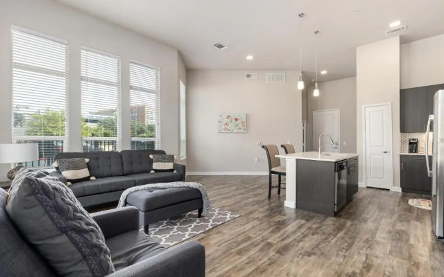 2 Bedrooms Apartment