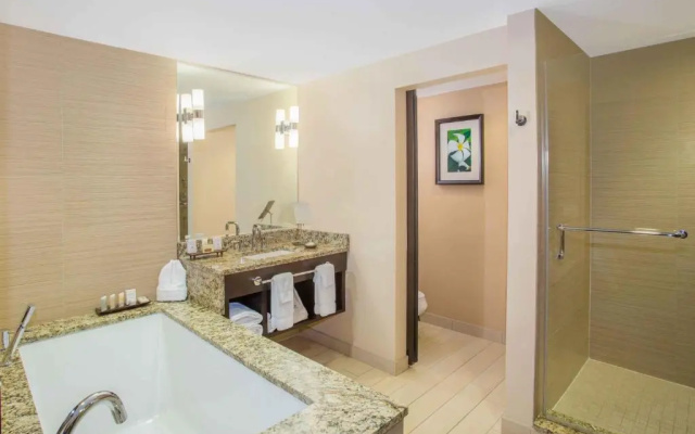 Standard Double room with city view