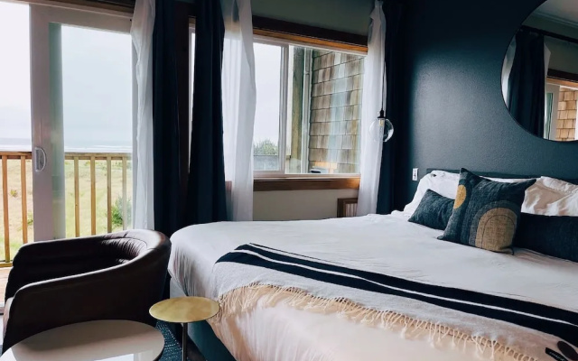 Studio with ocean view