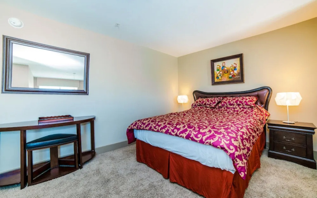 2 Bedrooms Apartment