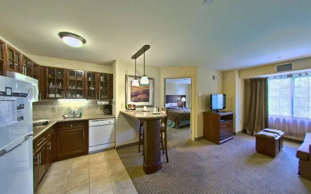 2 Bedrooms Suite