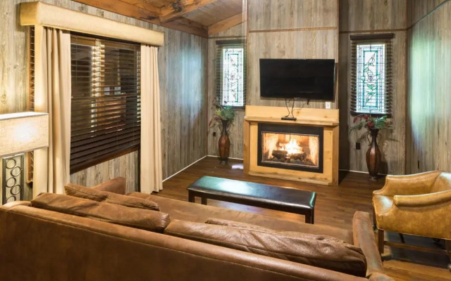 2 Bedrooms Bungalow