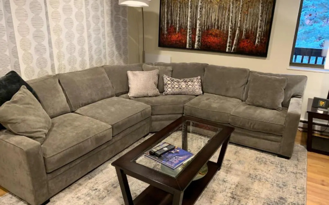 3 Bedrooms Apartment