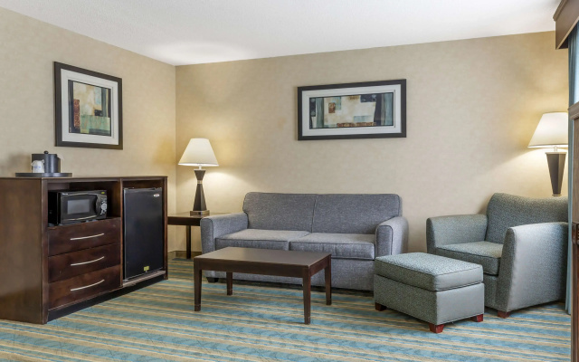 2 Bedrooms Double Suite
