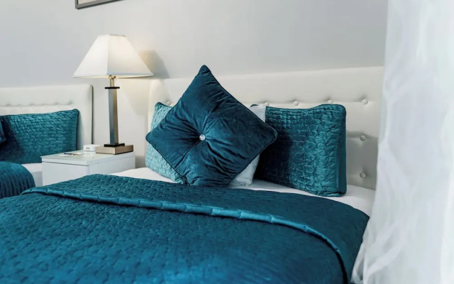 Standard Double room with lake view