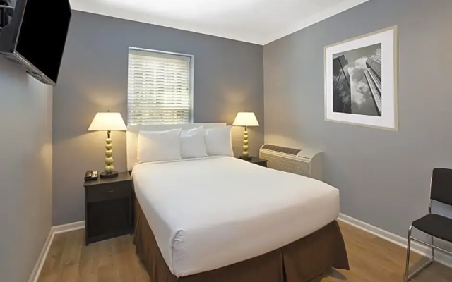 Economy Double Suite