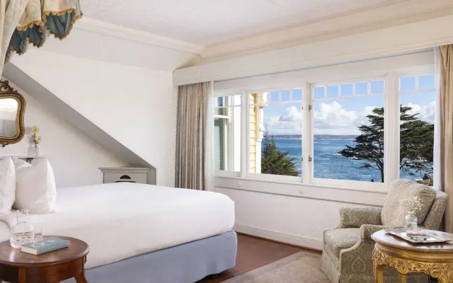 Premier room