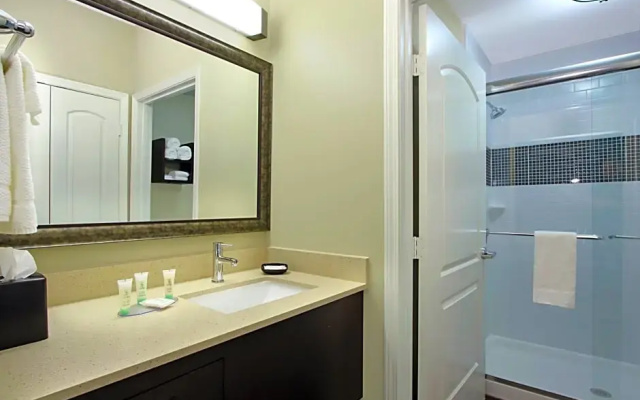 1 Bedroom Suite