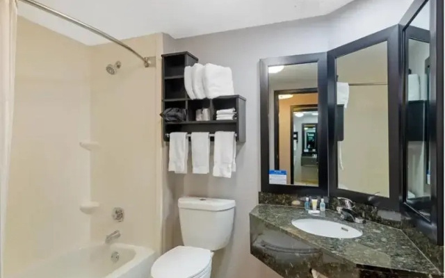 Quadruple Suite