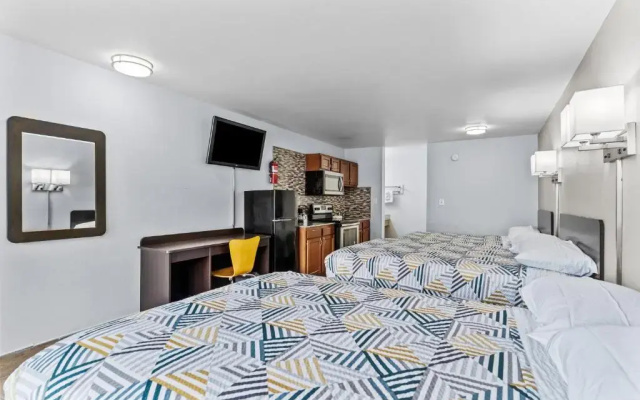 Standard Quadruple room