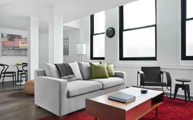 2 Bedrooms Apartment