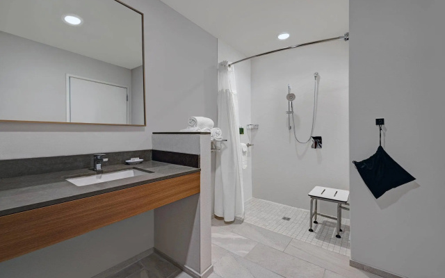 Standard Double room with city view