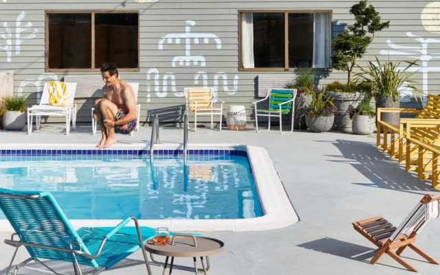Suite with pool view