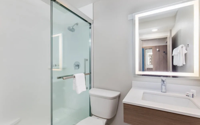 1 Bedroom Suite