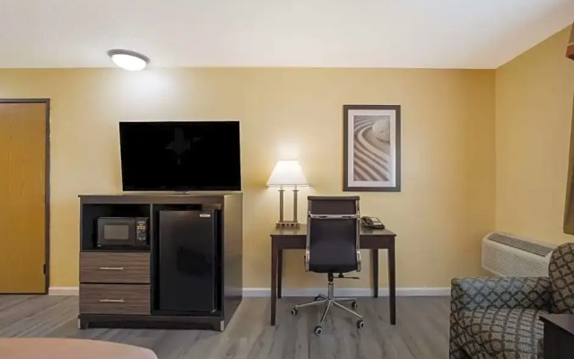 1 Bedroom Suite