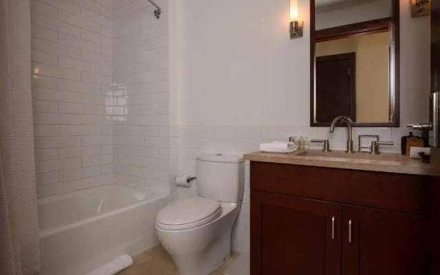 4 Bedrooms Deluxe Apartment